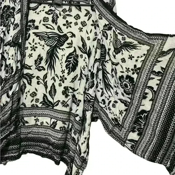 Vince Camuto Bird Floral Topper, Tropical, One Size - Picture 6 of 8